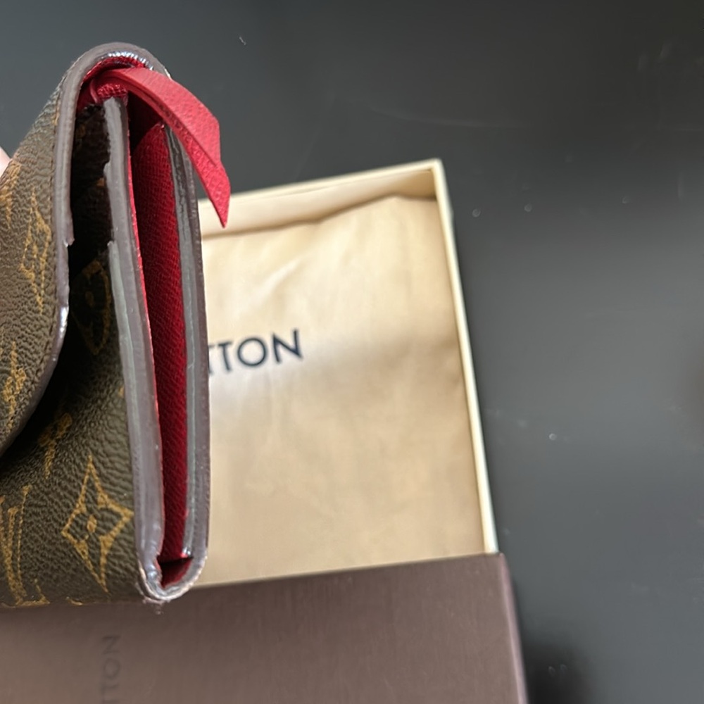 Louis Vuitton Wallet - Picture 10 of 13